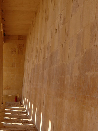 Eingang zu Tempel der Hatschepsut