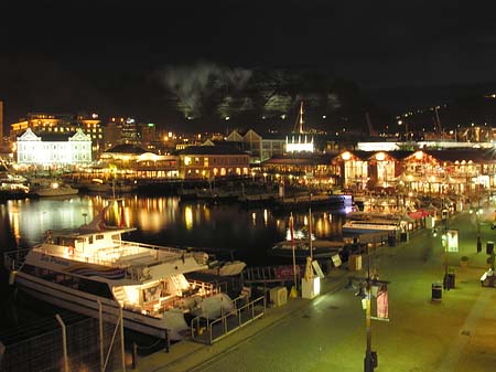 Nächte an der Waterfront Foto 