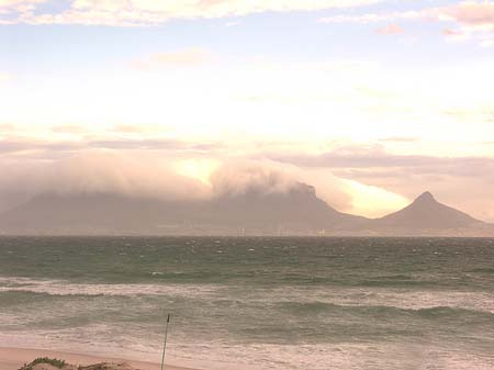 Fotos Der Tafelberg mit Wasser | Kapstadt